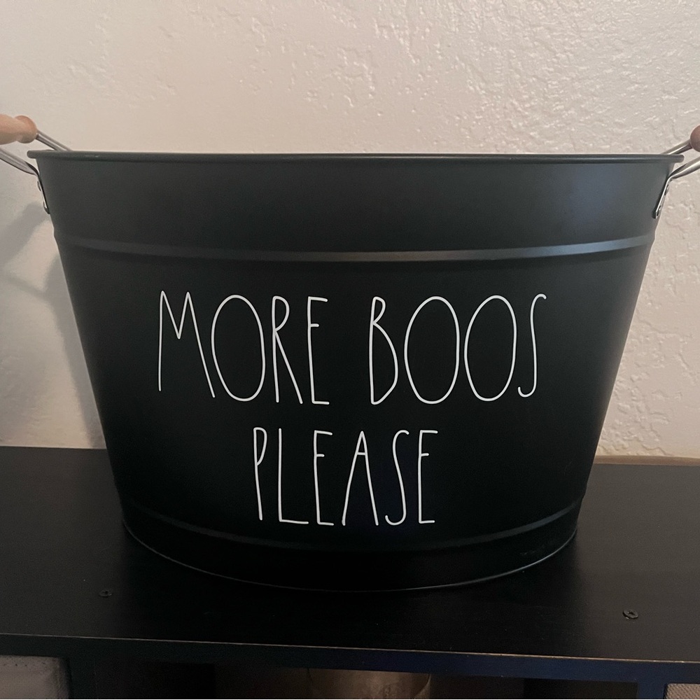 Rae Dunn Black 'More Boos Please' Bucket